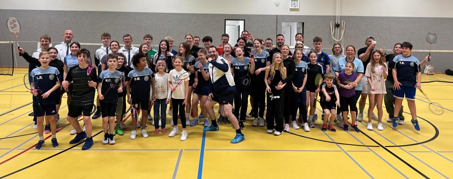 Weihnachtliches Eltern-Kind Schleifchen-Turnier